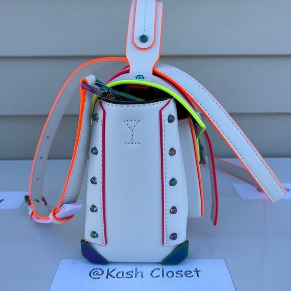 Michael Kors Manhattan Satchel Medium Leather Contrast-Trim Satchel Optic white - Picture 5 of 12